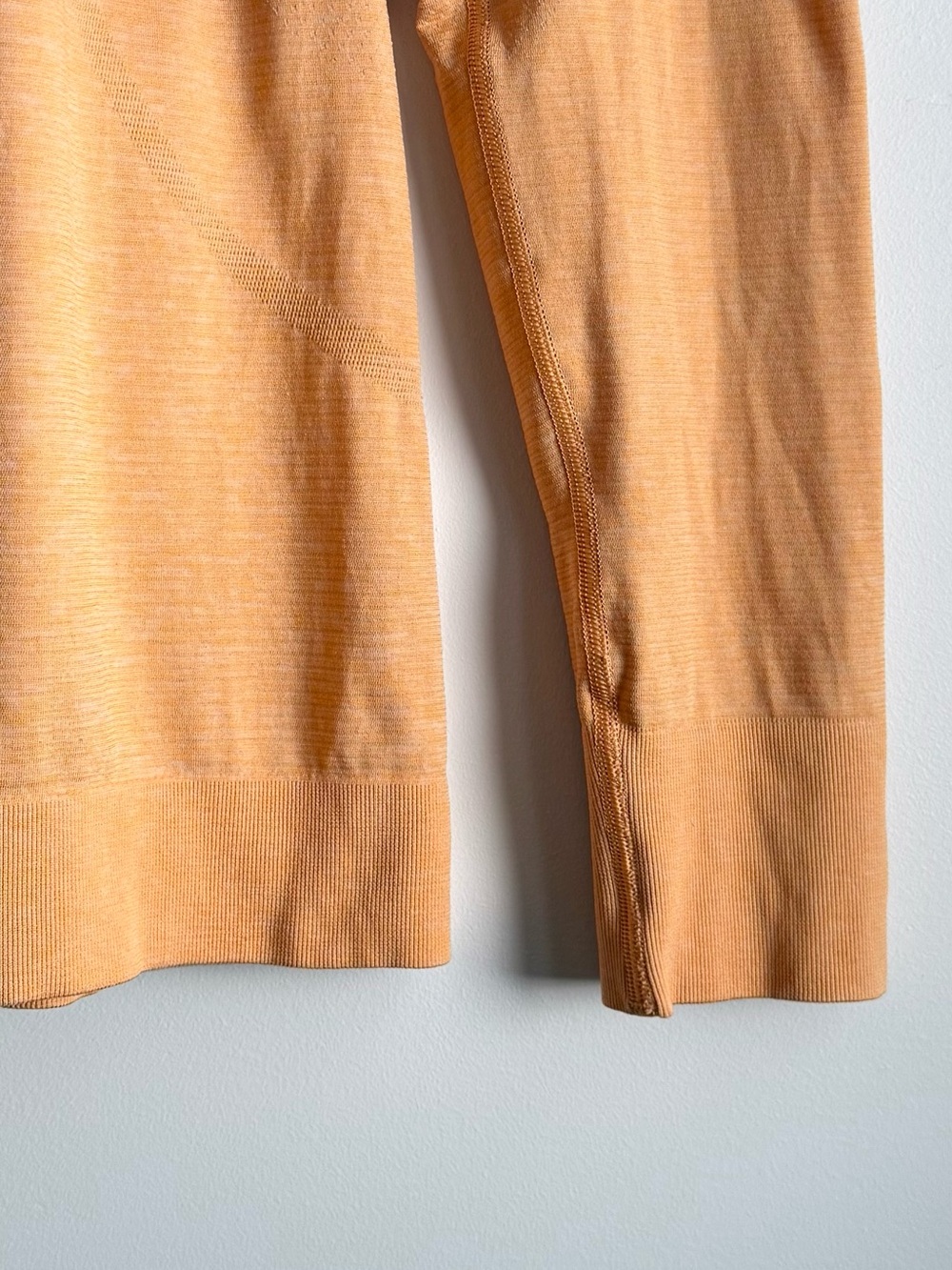 lululemon swiftly relaxed long sleeve - Picture 5 of 16